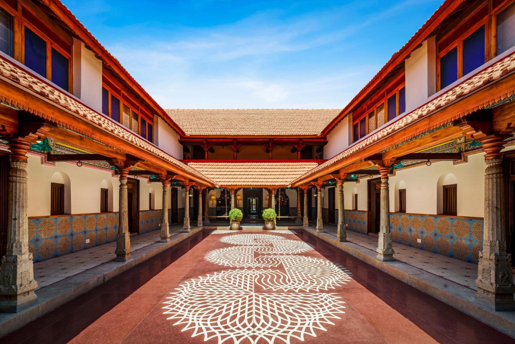 The Lotus Palace Chettinad Karaikkudi Exterior photo